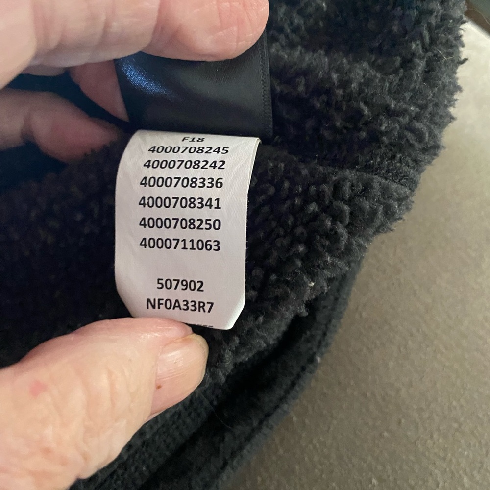 The North Face Men’s XL Black 1/2 Zip Fleece Pullover Jacket - Picture 8 of 9